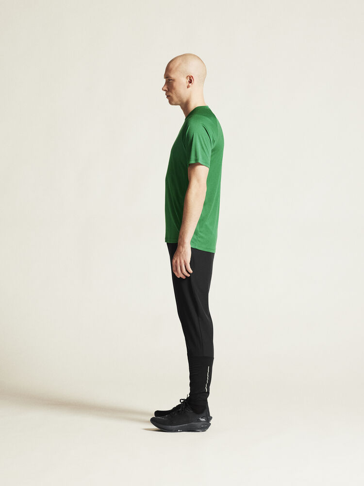 1914655-651000_Rush-2-SS-Tee-M_closeup3
