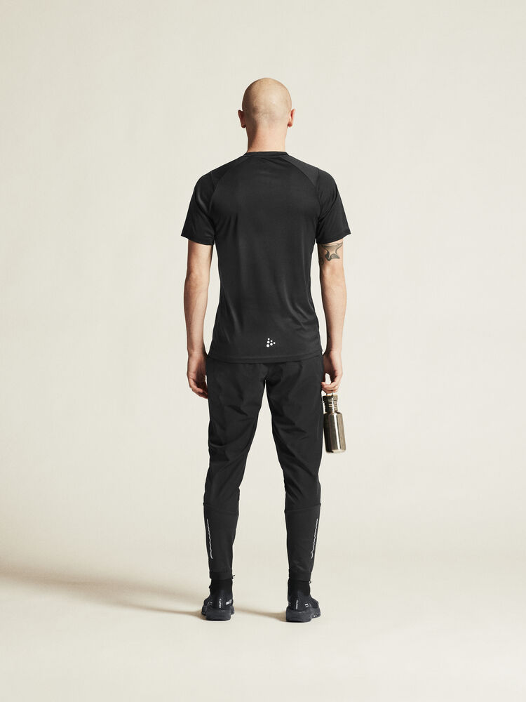 1914655-999000_Rush-2-SS-Tee-M_closeup4