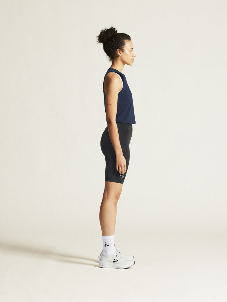 1914665-390000_Rush-2-Crop-Singlet-W_closeup2