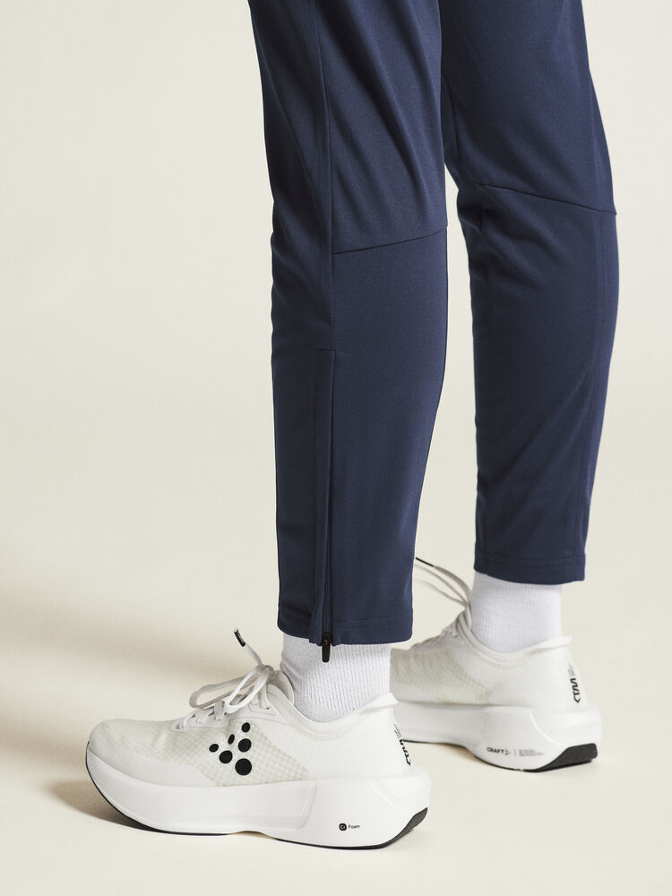 1914762-390000_Evolve-2-Pants-W_closeup7