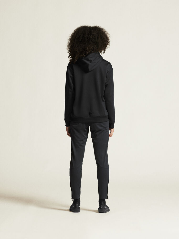 1914762-999000_Evolve-2-Pants-W_closeup3