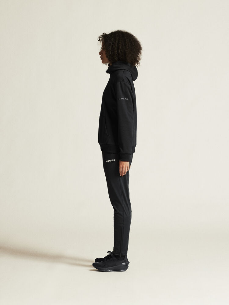 1914762-999000_Evolve-2-Pants-W_closeup4