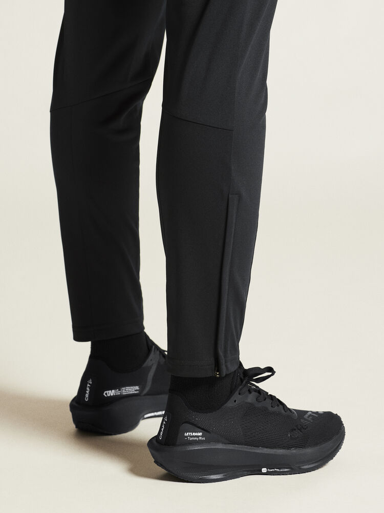1914762-999000_Evolve-2-Pants-W_closeup7