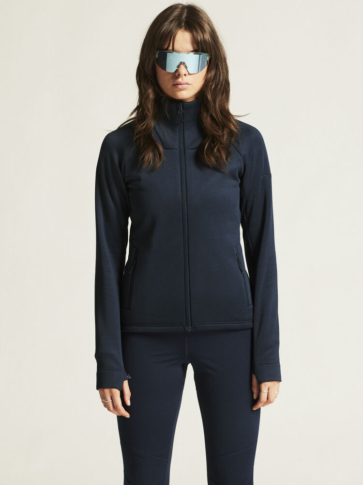 1915243-396000_ADV-Explore-Power-fleece-Jkt-W_closeup4