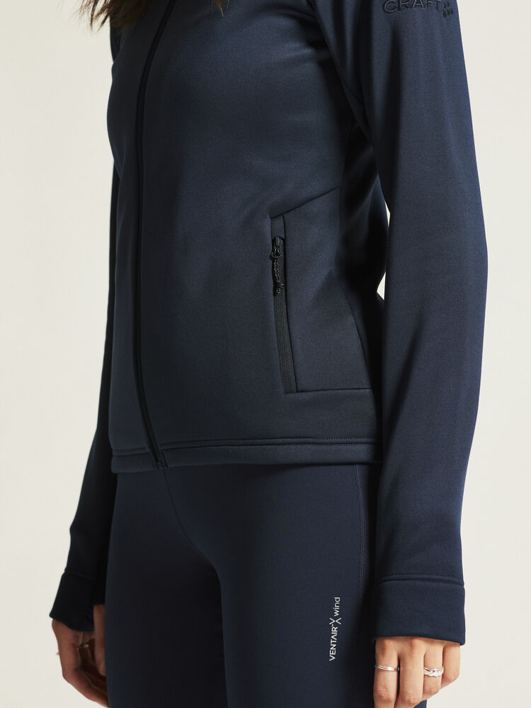 1915243-396000_ADV-Explore-Power-fleece-Jkt-W_closeup7