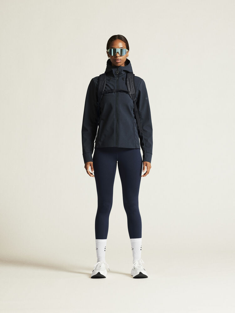 1915259-396000_ADV-Explore-Softshell-2-Jkt-W_closeup1