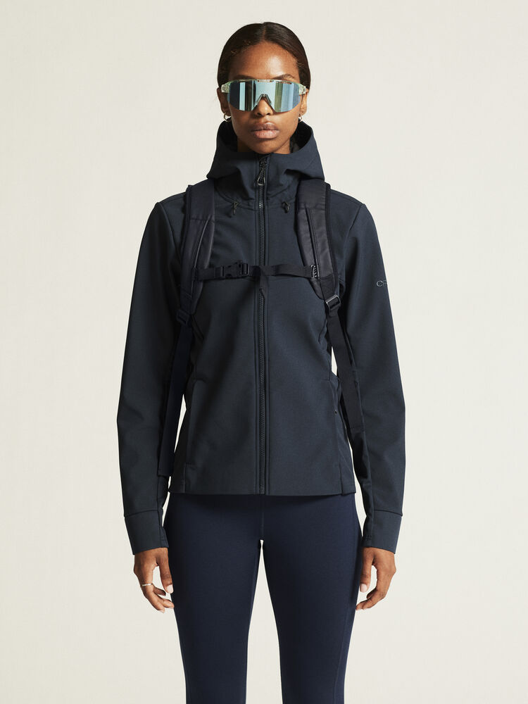 1915259-396000_ADV-Explore-Softshell-2-Jkt-W_closeup4
