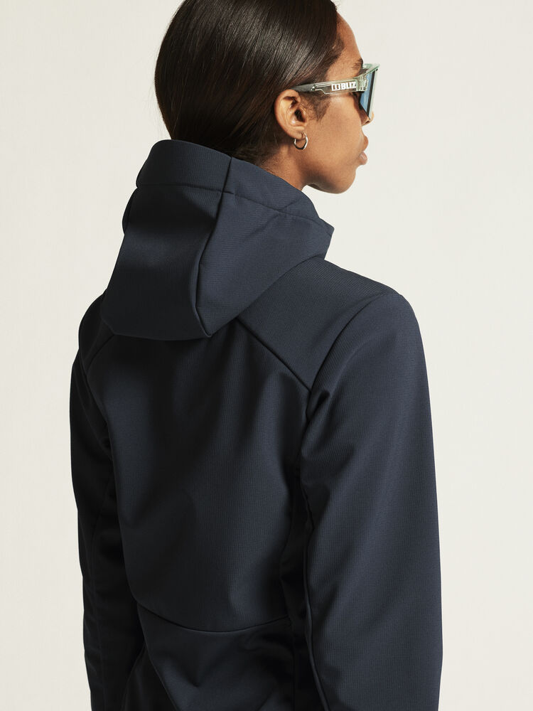 1915259-396000_ADV-Explore-Softshell-2-Jkt-W_closeup8