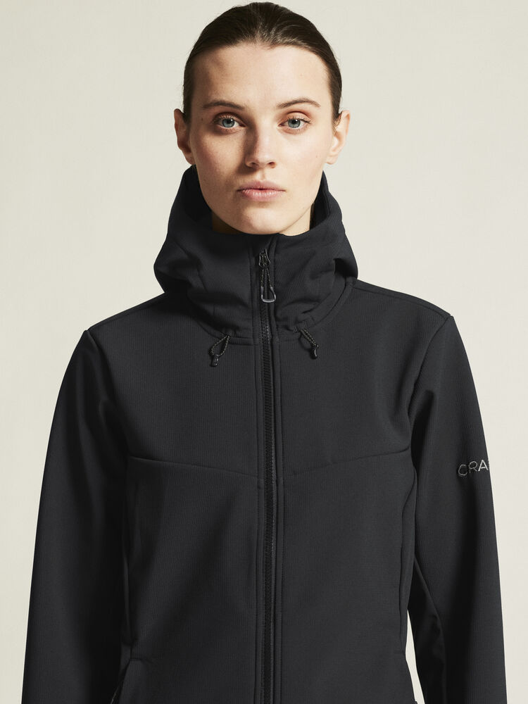 1915259-999000_ADV-Explore-Softshell-2-Jkt-W_closeup5