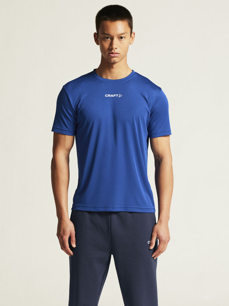 1915303-346000_Squad-Go-Function-Tee-M_closeup5