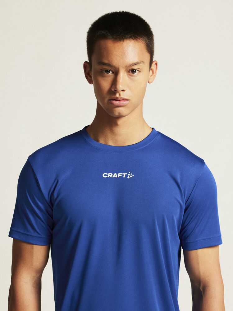 1915303-346000_Squad-Go-Function-Tee-M_closeup6
