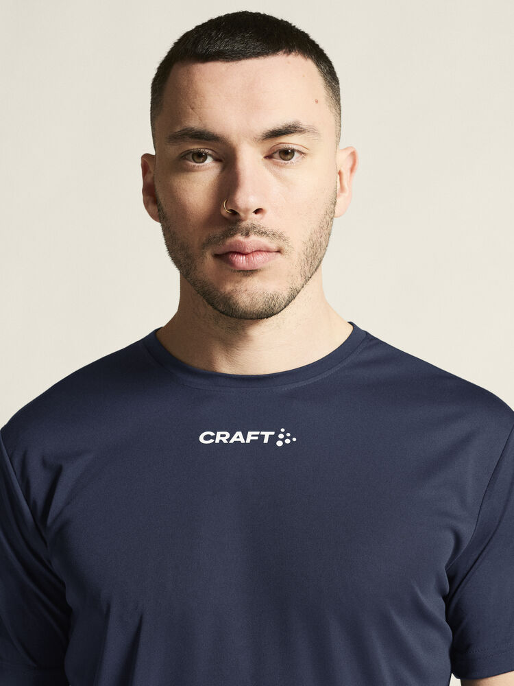 1915303-390000_Squad-Go-Function-Tee-M_closeup6