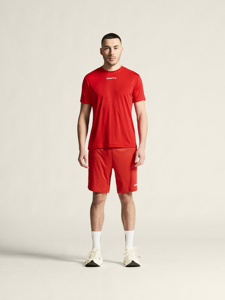 1915303-430000_Squad-Go-Function-Tee-M_closeup1