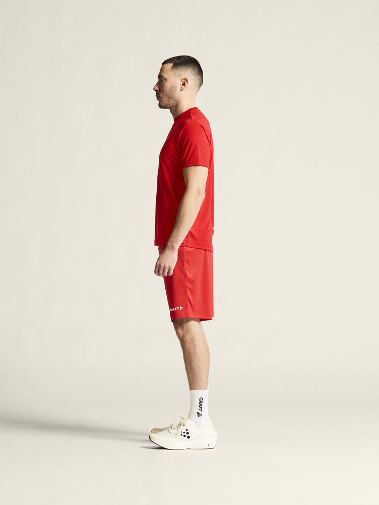 1915303-430000_Squad-Go-Function-Tee-M_closeup4