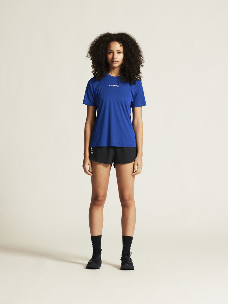1915304-346000_Squad-Go-Function-Tee-W_closeup1