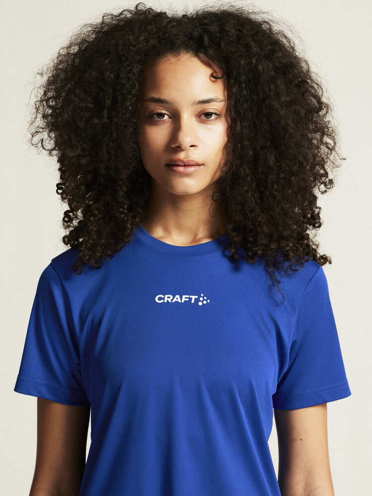 1915304-346000_Squad-Go-Function-Tee-W_closeup6