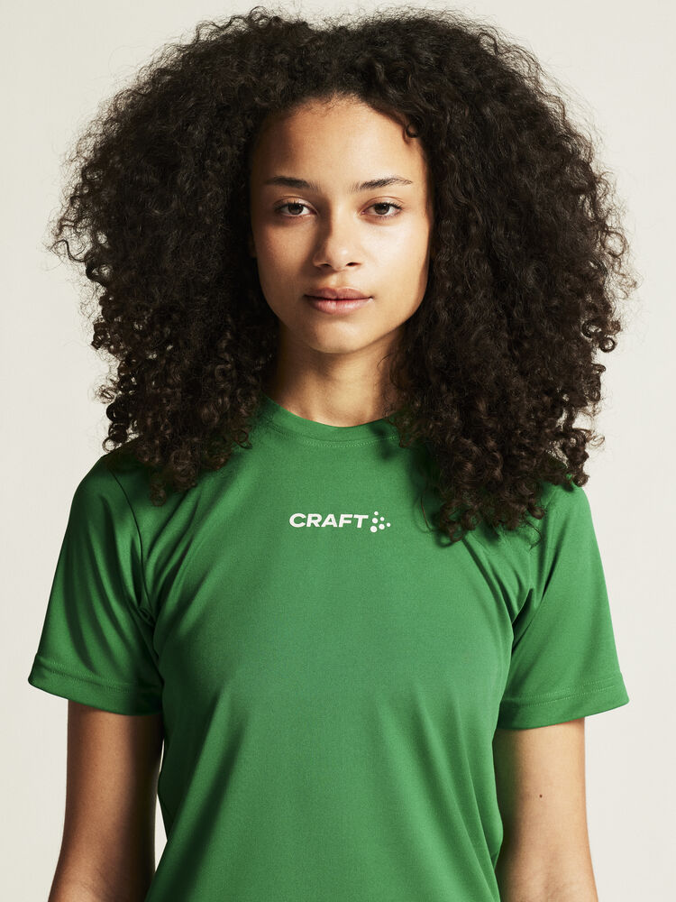 1915304-651000_Squad-Go-Function-Tee-W_closeup6