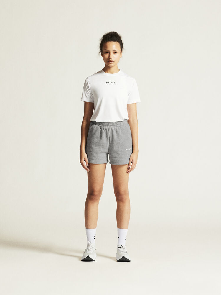 1915304-900000_Squad-Go-Function-Tee-W_closeup1