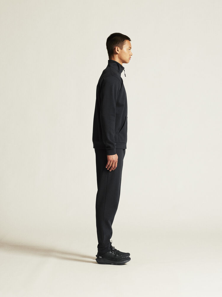 1915305-999000_Community-2-Pants-M_closeup2