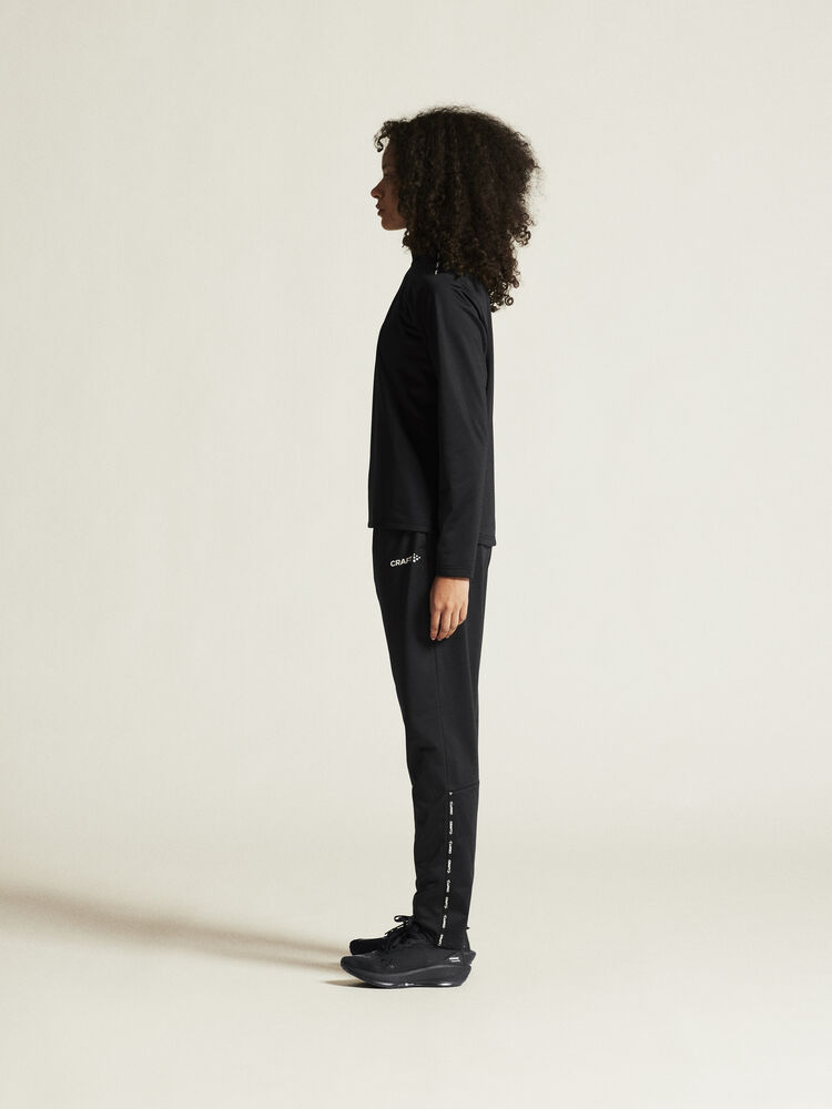 1915354-999000_Squad-Go-Pant-W_closeup4