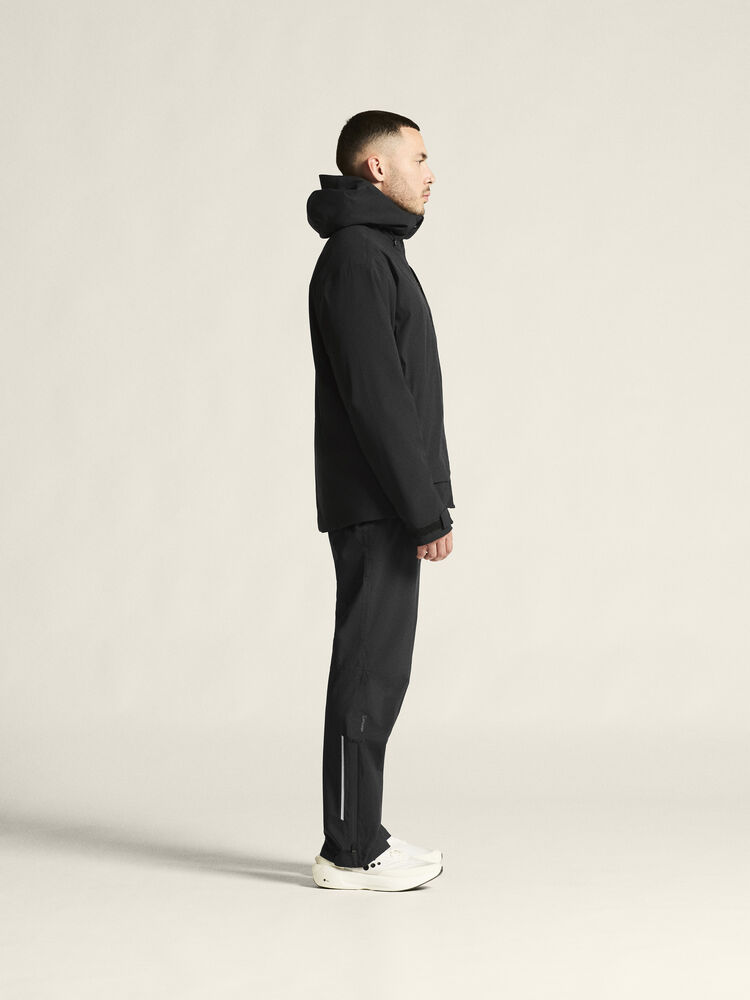 1916338-999000_Explore-Padded-Jacket-M_closeup2