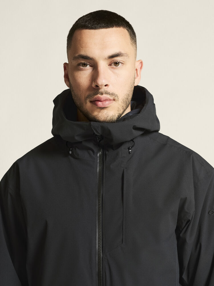 1916338-999000_Explore-Padded-Jacket-M_closeup5
